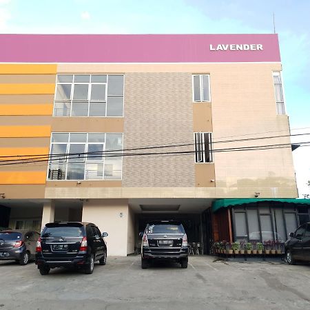Lavender Guest House Samarinda Exterior photo