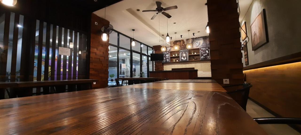 Lavender Guest House Samarinda Exterior photo