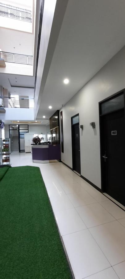 Lavender Guest House Samarinda Exterior photo