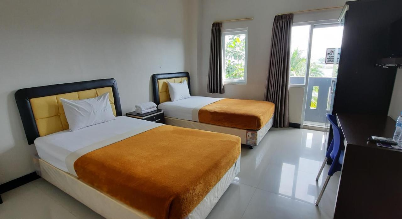 Lavender Guest House Samarinda Exterior photo