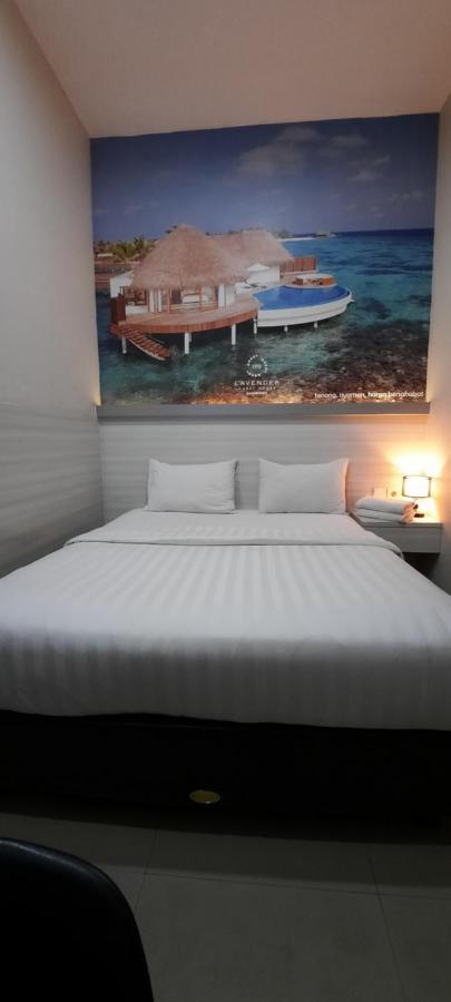 Lavender Guest House Samarinda Exterior photo