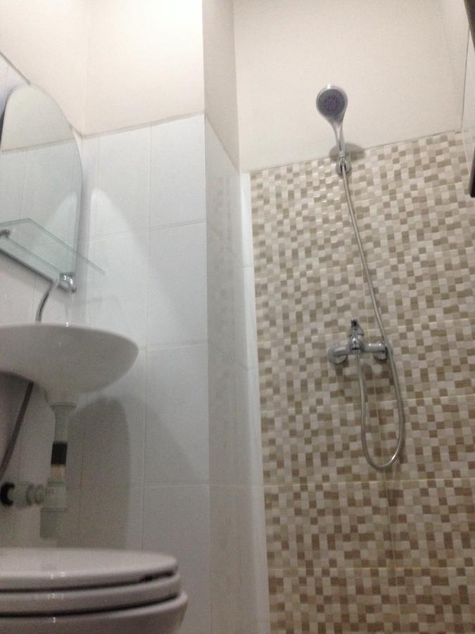 Lavender Guest House Samarinda Exterior photo